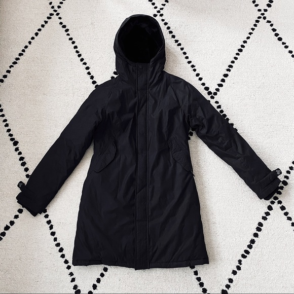 Aritzia Jackets & Blazers - Artizia TNA Aspen Parka